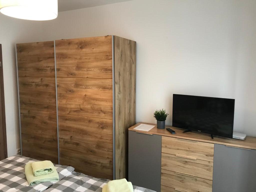 Appartements Am Hafen ツヴェンカウ エクステリア 写真